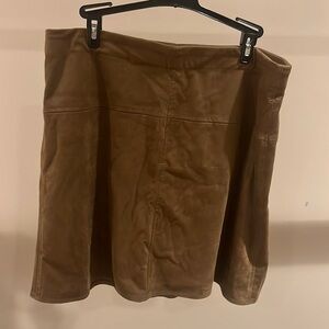 Sophie Max tan skirt